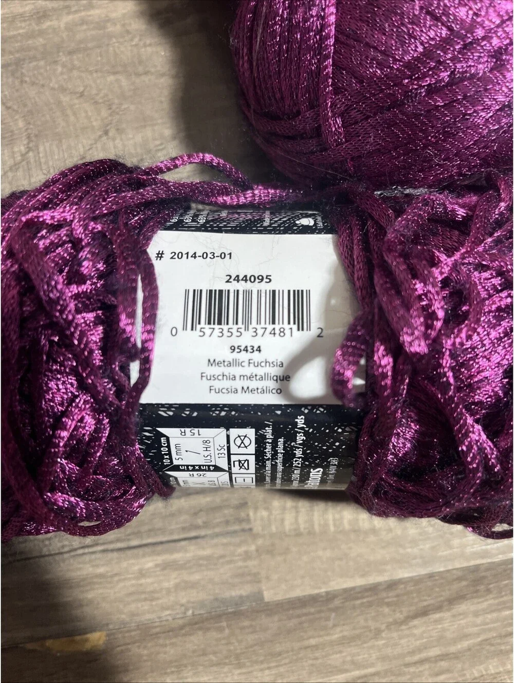 3 Plus Skeins Patons Metallic Nylon Blend Yarn - 3 oz Metallic Fuchsia & Purple